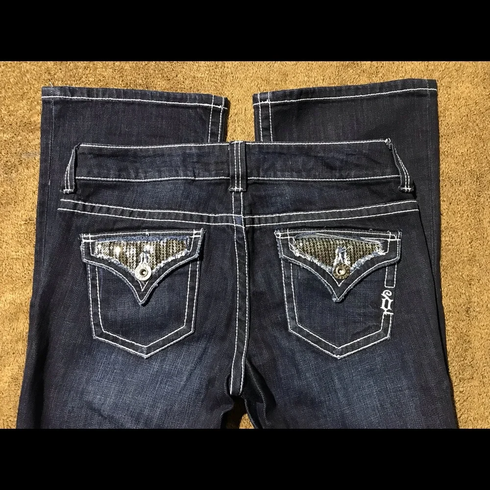 Decree Jeans - Picture 4 of 11